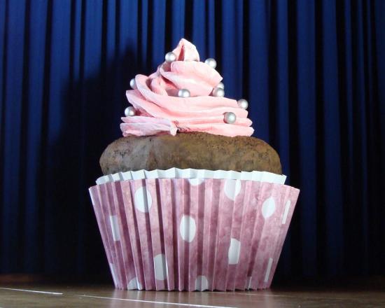 cup cake on stage
